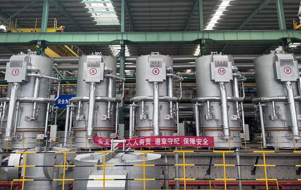 Shandong Qiangang bell annealing project completes its first furnace run
